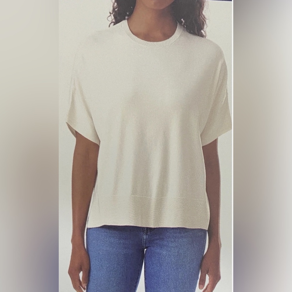 Splendid Cream Short Sleeve Crew Knit Top